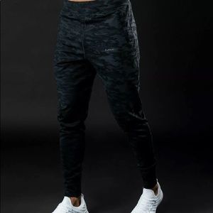 NewAlphalete Mens Black Camo Premium Small Joggers